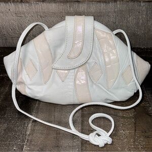 Vintage white leather purse / clutch